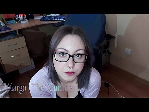 ❤️ Ang Sexy nga Babaye nga adunay Salamin Nagsuso sa Dildo sa Lalim sa Camera ☑ kualidad nga porn sa amon ❌️❤